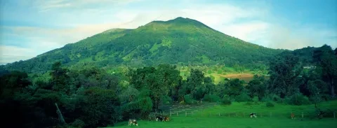 Paesaggio montano della valle centrale
