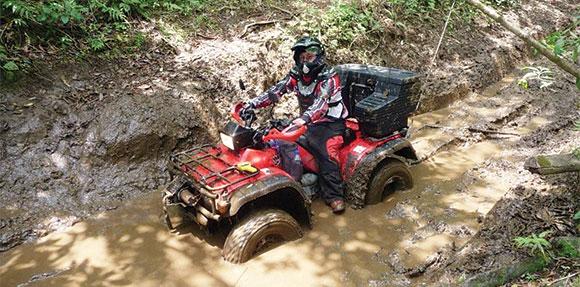 atv nel fango